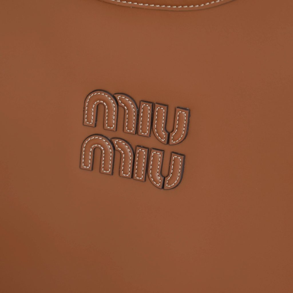 MIU MIU レディーストートバッグ | コンパクト|ベージュ - 画像 5