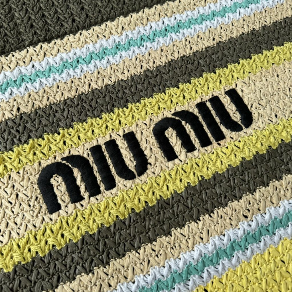 MIU MIU ミュウミュ トートバッグ | ラウンドトート | ハンドル | カラー:ブラック/イエロー/ホワイト/ブルー/グリーン/ブラウン - 画像 5