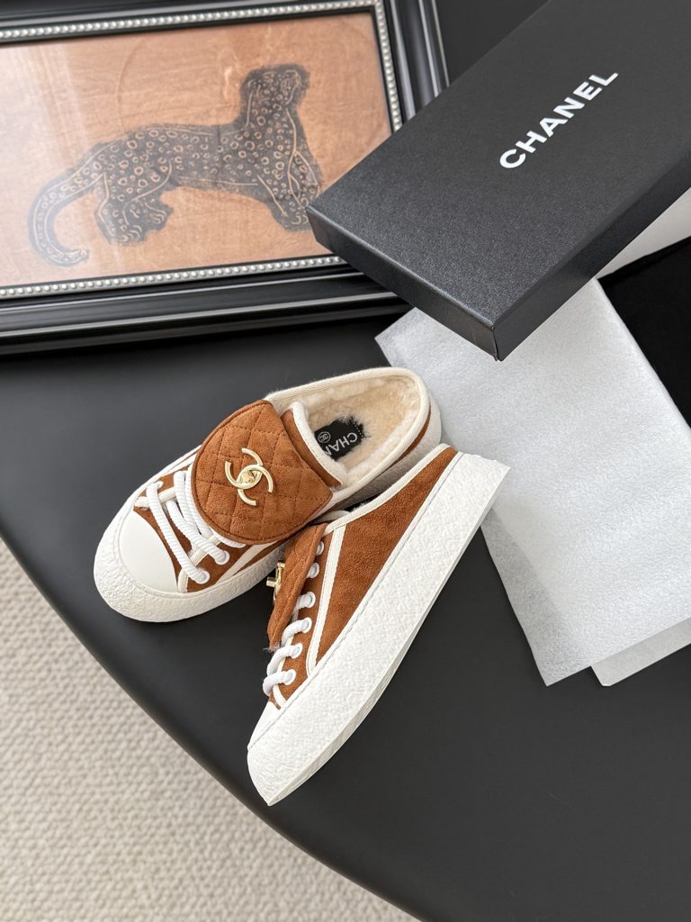 CHANEL シューズ レディース メンズ 兼用 フラットシューズ シューズ ベージュ 通勤 通学 保温 2WAY シンプル あたたかい 靴 かわいい おしゃれ ブランド 本革 細かい加工 送料無料 - 画像 4