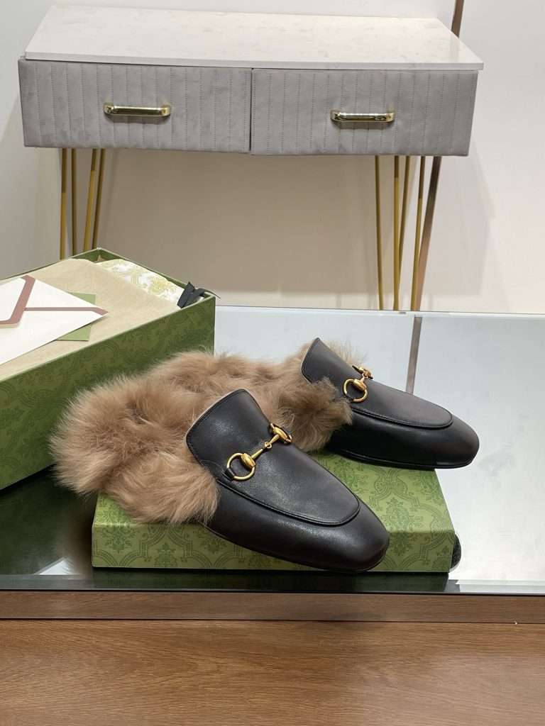GUCCI グッチ ファー付きローファー ファー ローファー ブラック - 画像 5