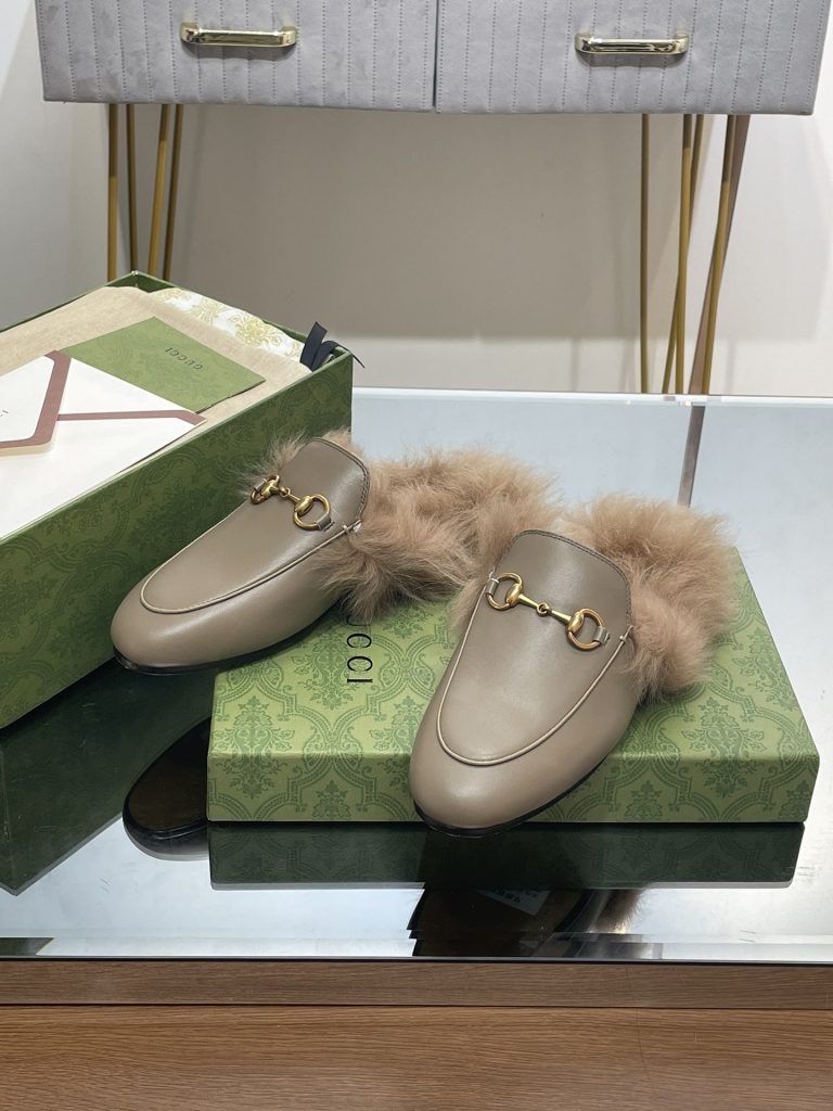 GUCCI グッチ フラットシューズ 本革 毛付き ファー ローファー ブラウン 全1色 - 画像 7