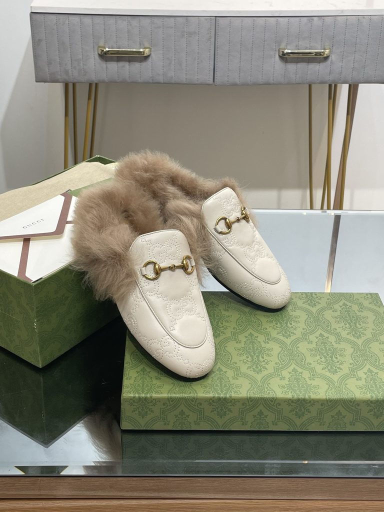GUCCI グッチ フラットシューズ 本革 軽量 ファー 合皮 通勤 ブラック - 画像 5