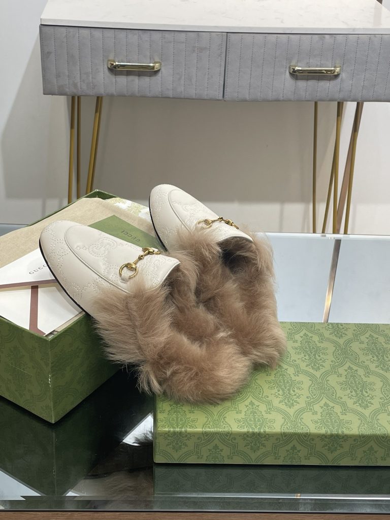GUCCI グッチ フラットシューズ 本革 軽量 ファー 合皮 通勤 ブラック - 画像 6