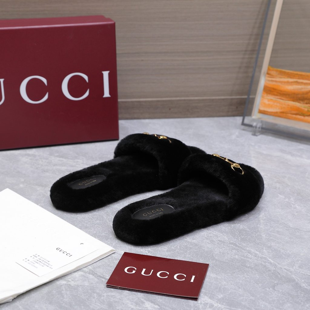 GUCCI グッチ フラットシューズ ファー メンズ レディース ブラック - 画像 3