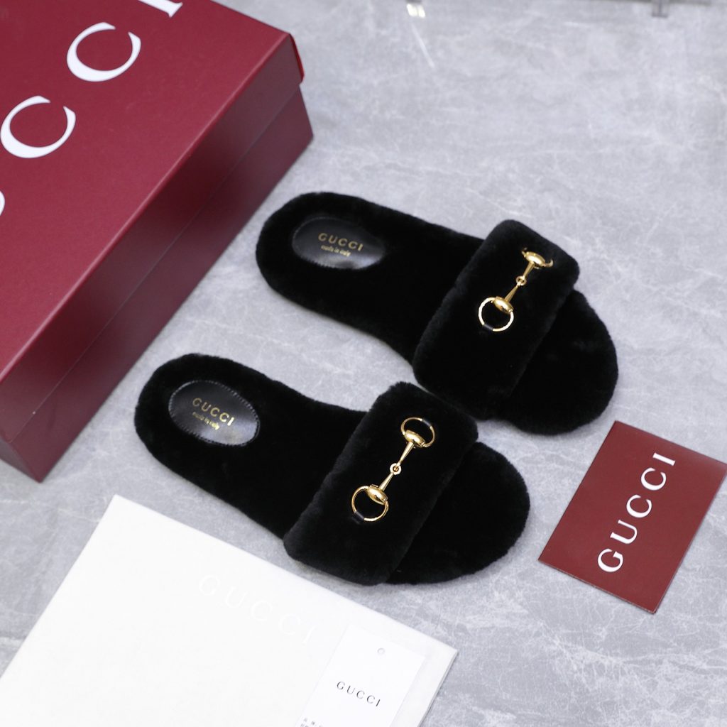 GUCCI グッチ フラットシューズ ファー メンズ レディース ブラック - 画像 6