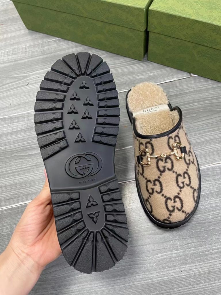 GUCCI グッチ フラットシューズ 本革 軽量 ブラック - 画像 8