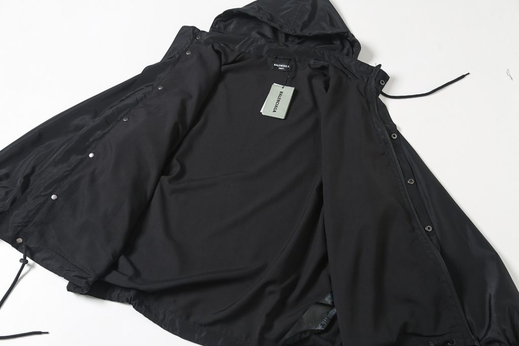 BALENCIAGA バレンシアガ フーディー付きライトウェイトジャケット ブラック - 画像 3