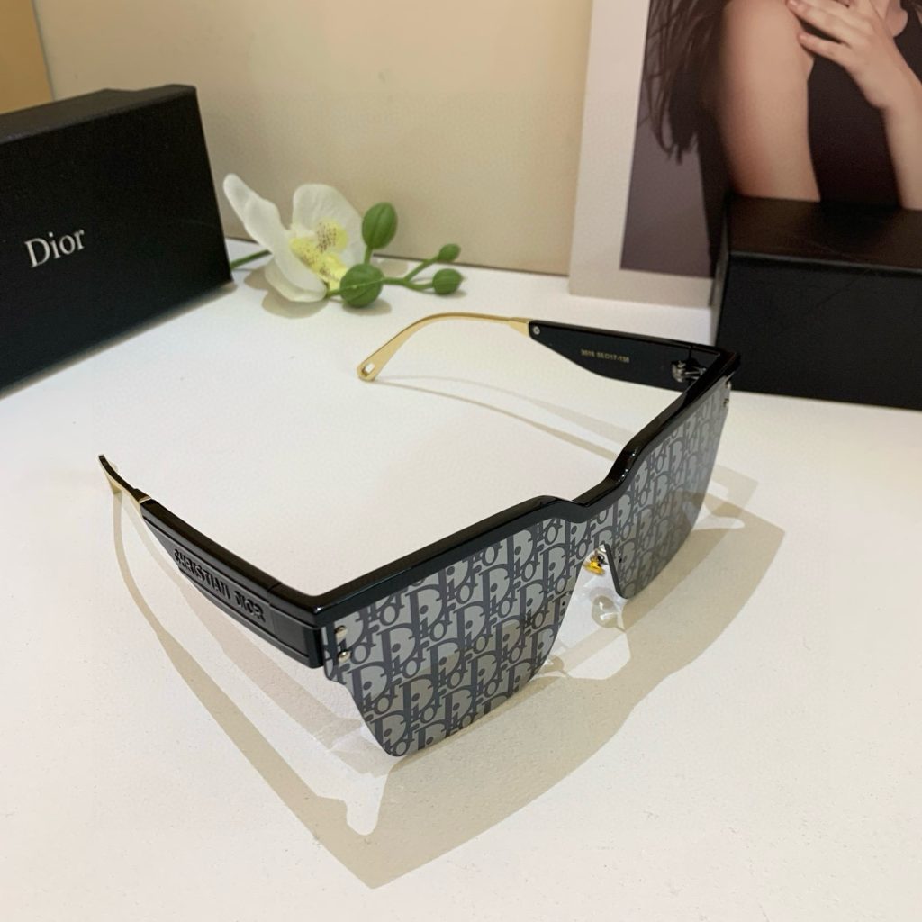 DIOR ディオール サングラス P135 対応 フレーム メンズ ブランド小物|仕事帰りに使いやすさを写真で整理