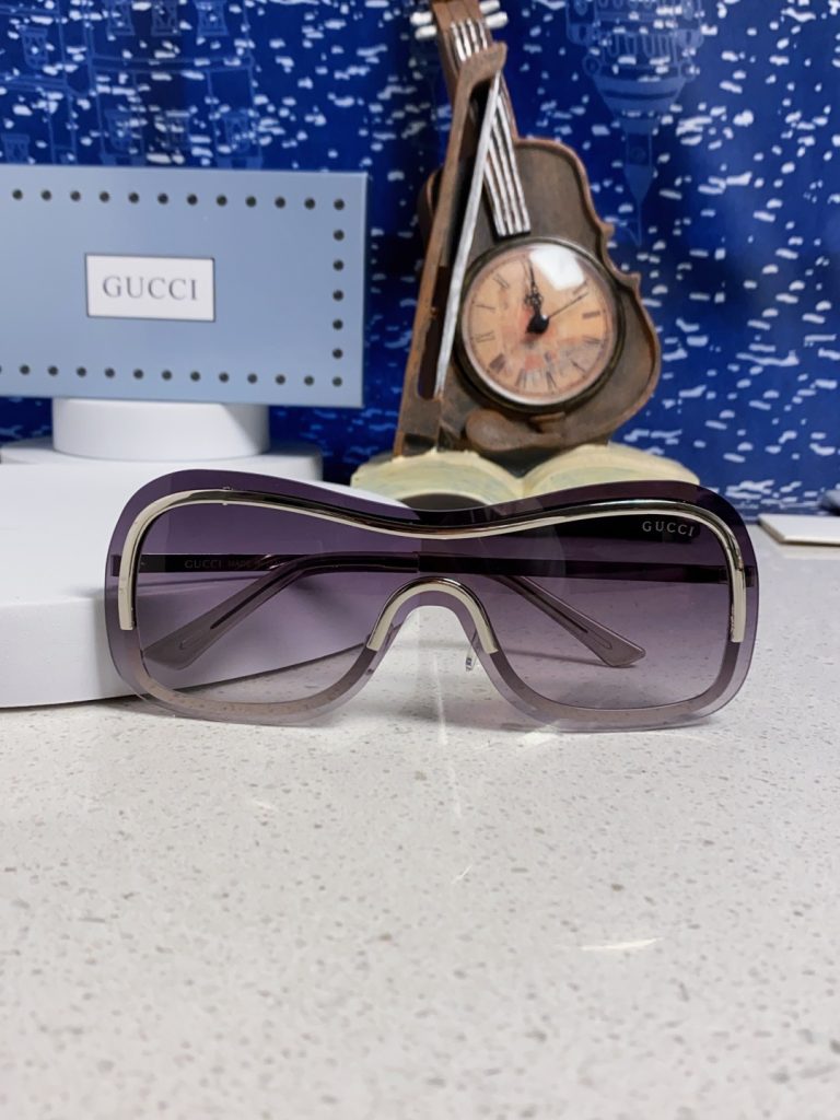 GUCCI グッチ サングラス メンズ レディース 一体型 サイバー テクノロジー フューチャー デザイン 金属フレーム サイドカット フラット レンズ グラデーション カラーレンズ 多色展開 - 画像 2