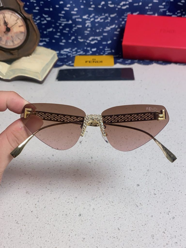 FENDI フェンディ サングラス キャットアイ 2025 新作 レディース ファッション 多色展開 - 画像 8