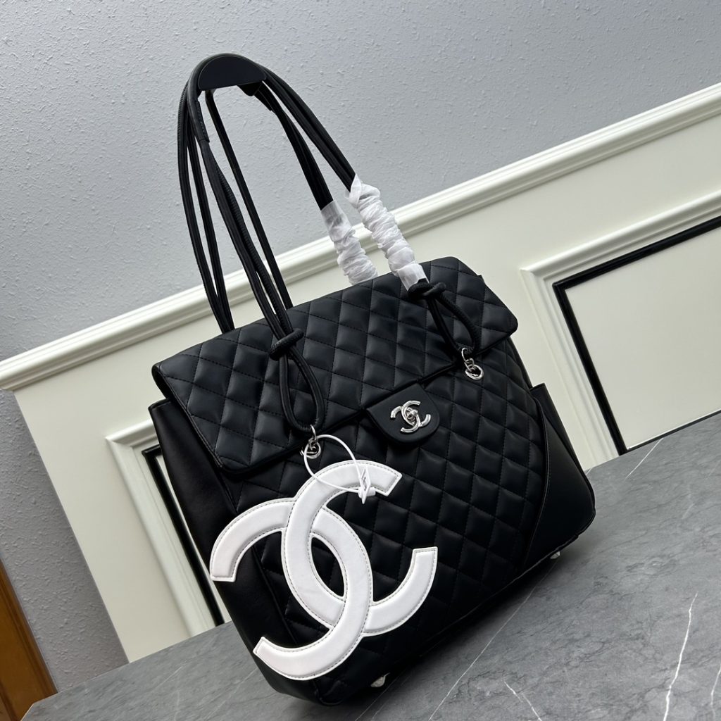 CHANEL シャネル カンボンライン ショルダーバッグ ラムスキン ココマーク ブラック - 画像 2
