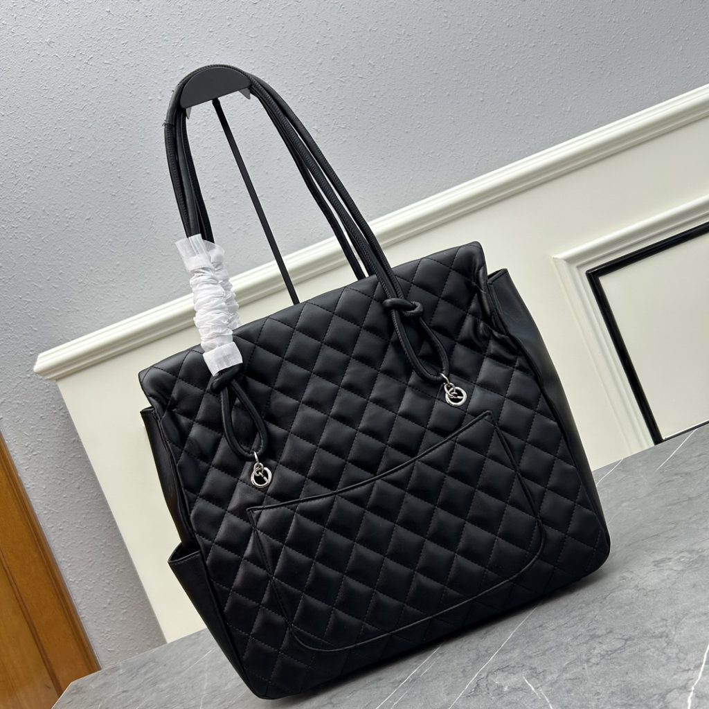 CHANEL シャネル カンボンライン ショルダーバッグ ラムスキン ココマーク ブラック - 画像 3