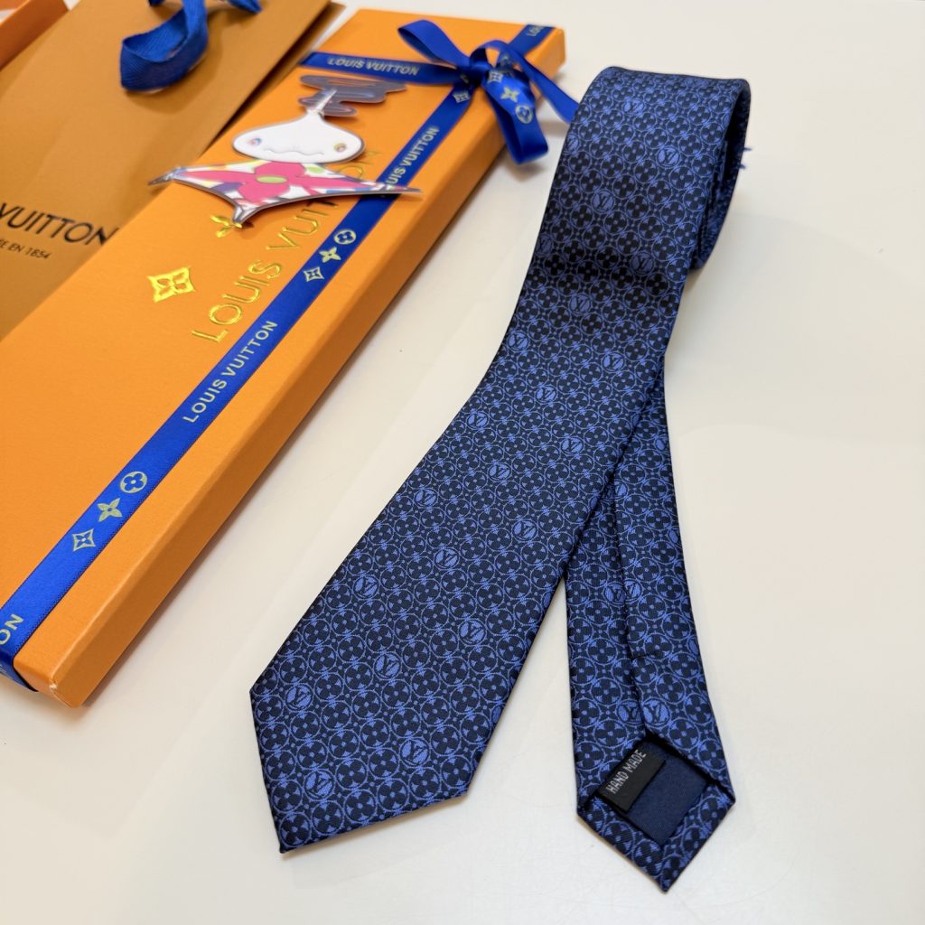 LV柄 ネクタイ ロング シルク調 ブルー ファッション ホスト プレゼント 結婚式 二次会 高級シルク調 光沢 - 画像 4