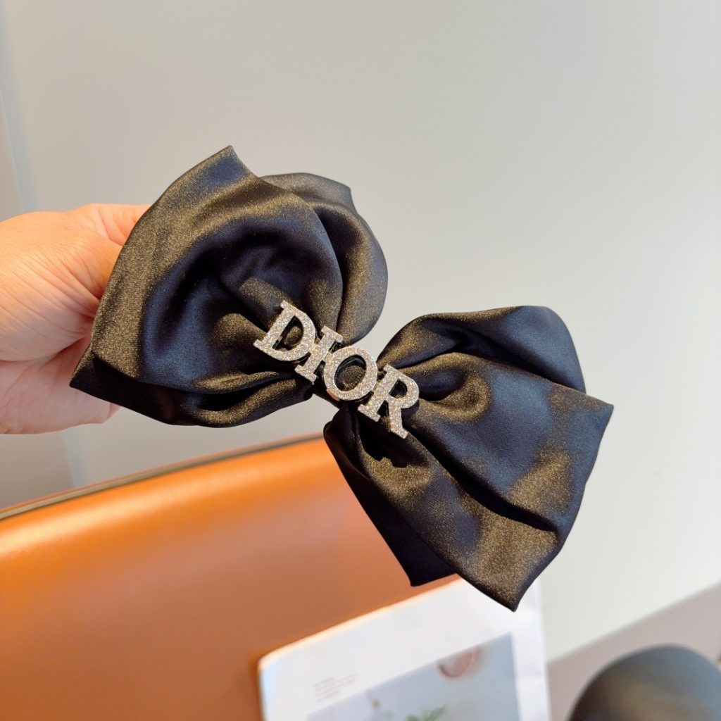DIOR ディオール ヘアアクセサリー ヘアピン ファッション ブランド 本革 ブラック ホワイト 全2色 - 画像 2