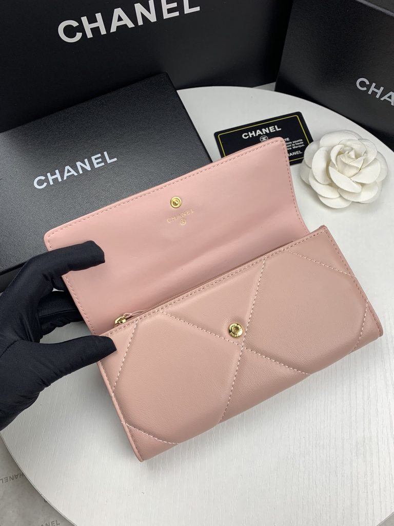 CHANEL シャネル ディズヌフ 長財布 ミディアムウォレット 二つ折りフラップ かぶせ蓋 マトラッセ キルティング レザー 4色 - 画像 7
