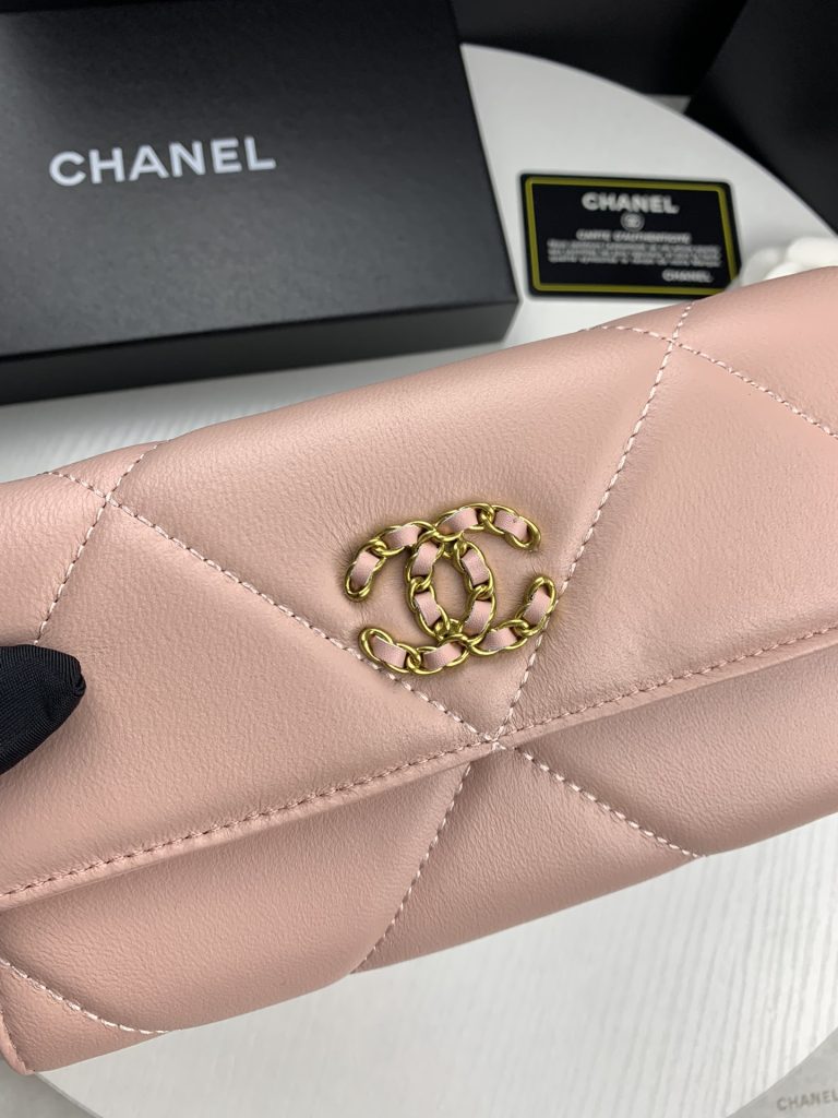 CHANEL シャネル ディズヌフ 長財布 ミディアムウォレット 二つ折りフラップ かぶせ蓋 マトラッセ キルティング レザー 4色 - 画像 5