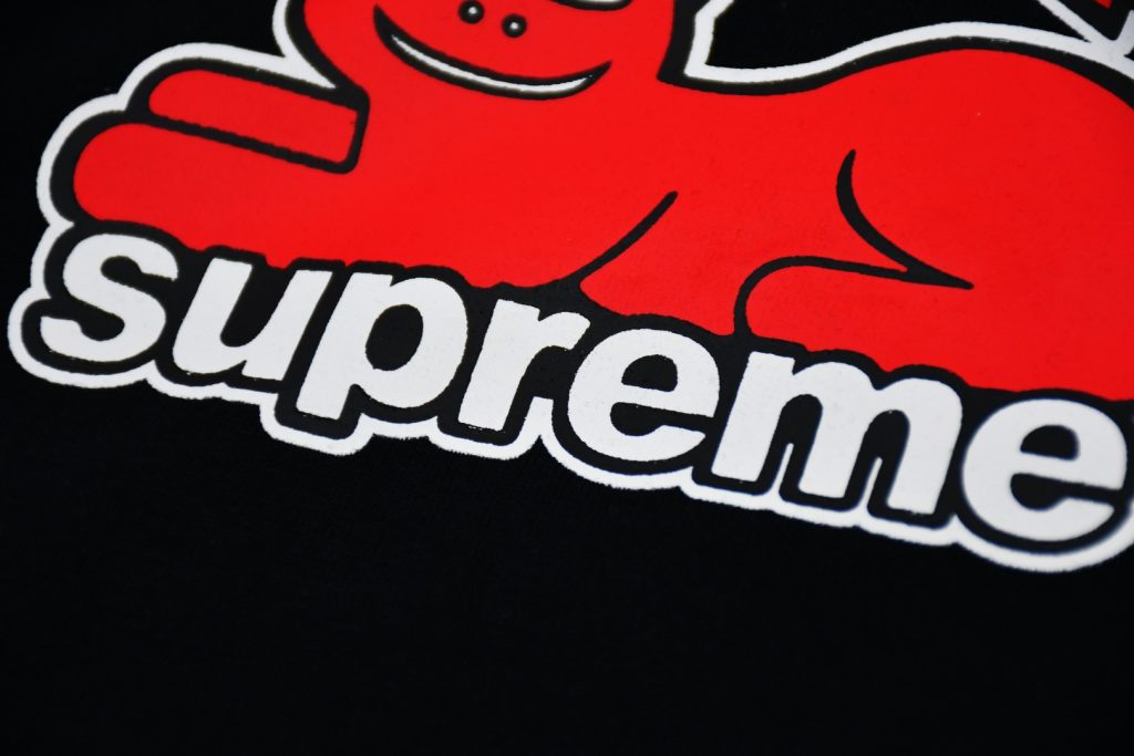 SUPREME スュプリーム ロゴTシャツ 本革 モンスター 2色展開 - 画像 7