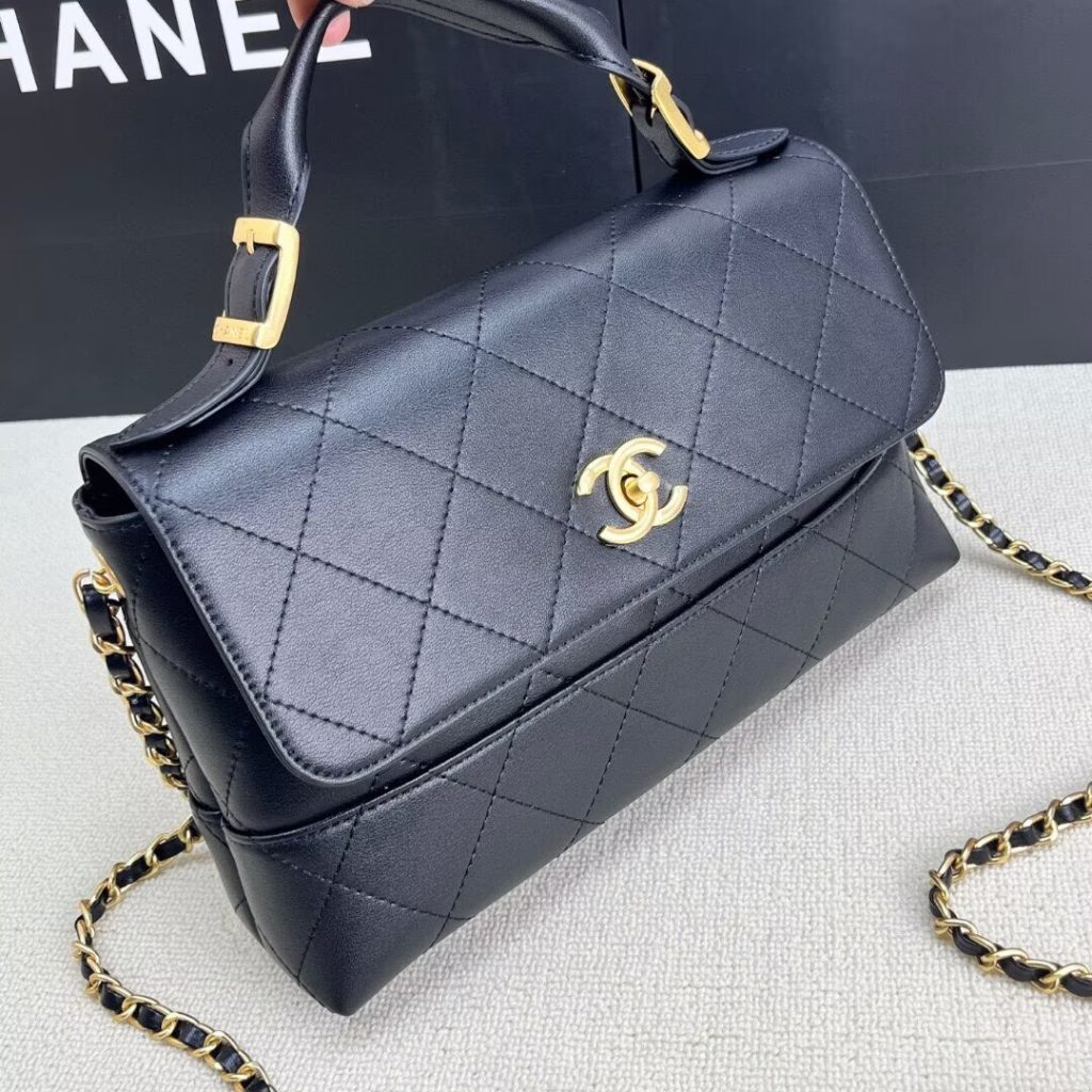チャンネル レザー トートバッグ ブラック 25.17cm - 画像 2