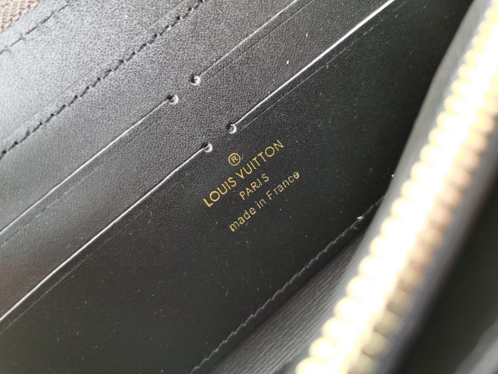 ルイヴィトンジッピーウォレット　Louis Vuitton　ラウンドファスナー長財布(小銭入れあり)　モノグラムジャイアント　財布　長財布　LVロゴ - 画像 8