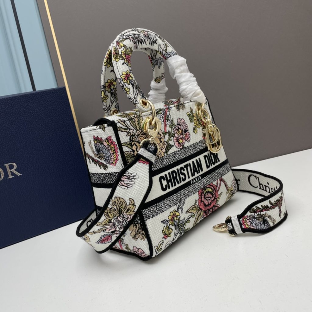 ディオール　Christian Dior　花柄刺繍　レディ D-ライト 　バッグ　 レディディオール　ショルダーバッグ　ハンドバッグ　2色 - 画像 3