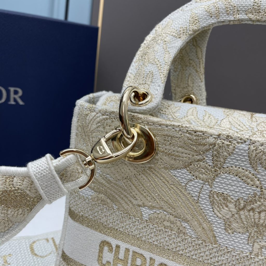 ディオール　Dior　LADY D-LITE　鳥刺繍　レディ D-ライト　レディディオール　ショルダーバッグ - 画像 5