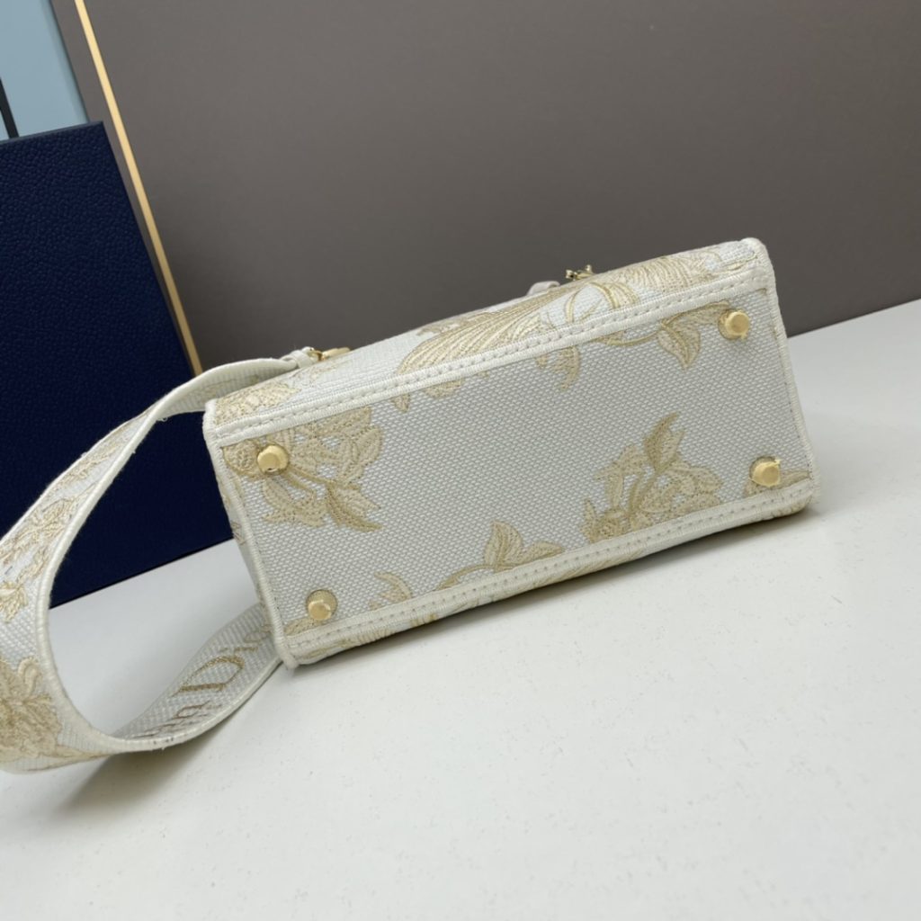 ディオール　Dior　LADY D-LITE　鳥刺繍　レディ D-ライト　レディディオール　ショルダーバッグ - 画像 6