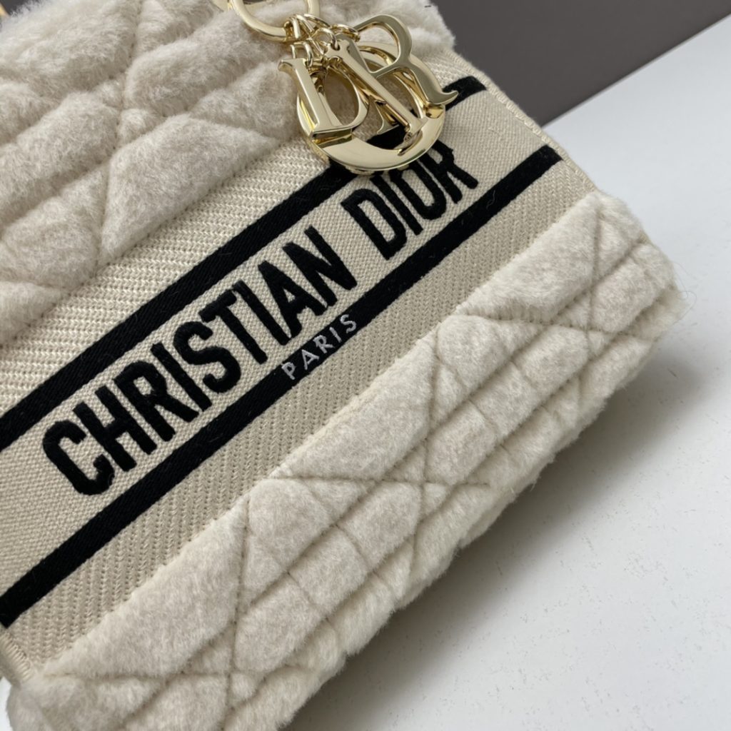 クリスチャンディオール　Christian Dior　モフモフ夌格模様　LADY DIOR 　バッグ　 レディディオール　ショルダーバッグ　ハンドバッグ - 画像 4