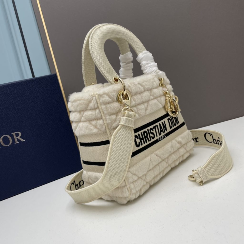 クリスチャンディオール　Christian Dior　モフモフ夌格模様　LADY DIOR 　バッグ　 レディディオール　ショルダーバッグ　ハンドバッグ - 画像 2