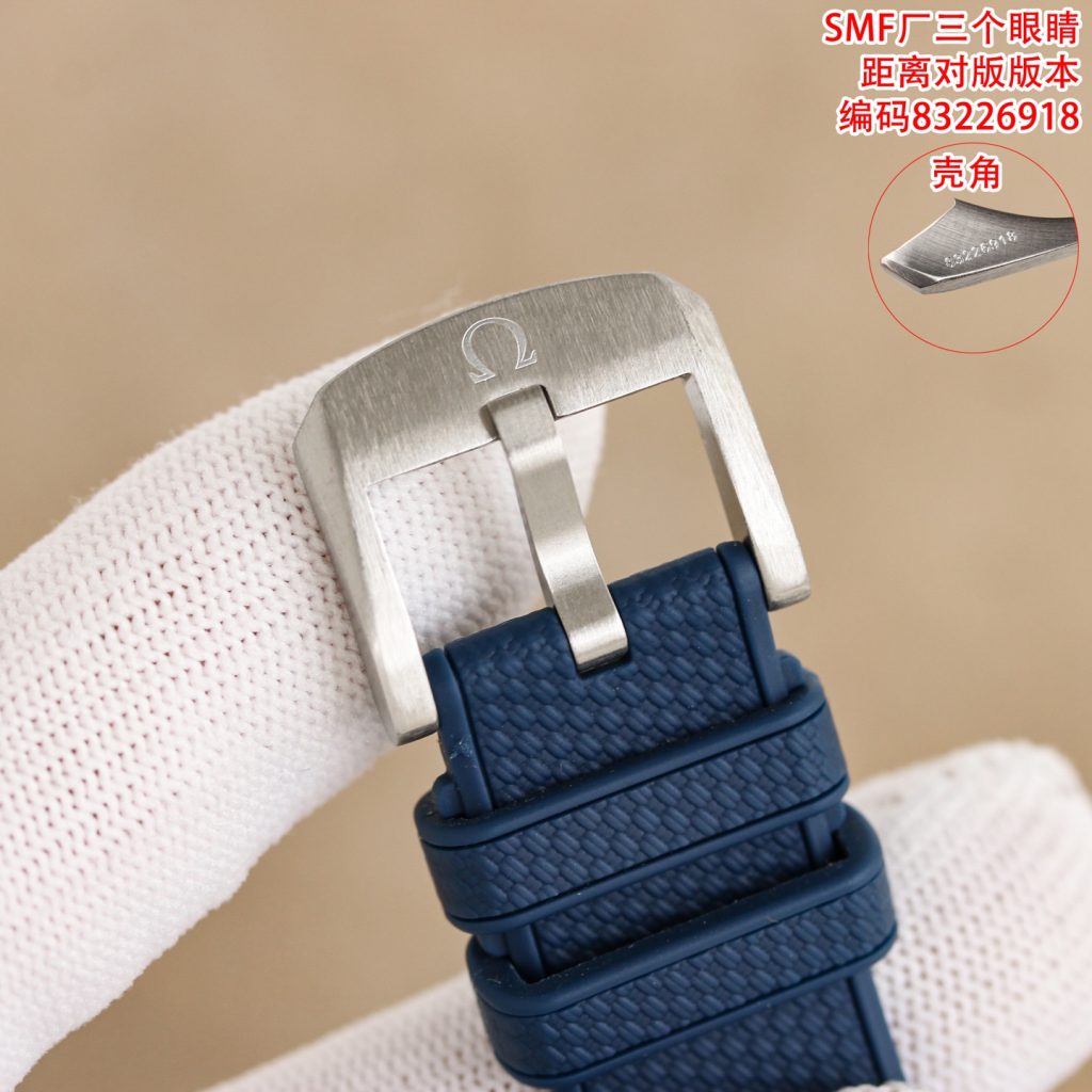 オメガ スピードマスター 50周年記念 3眼 42mm - 画像 6