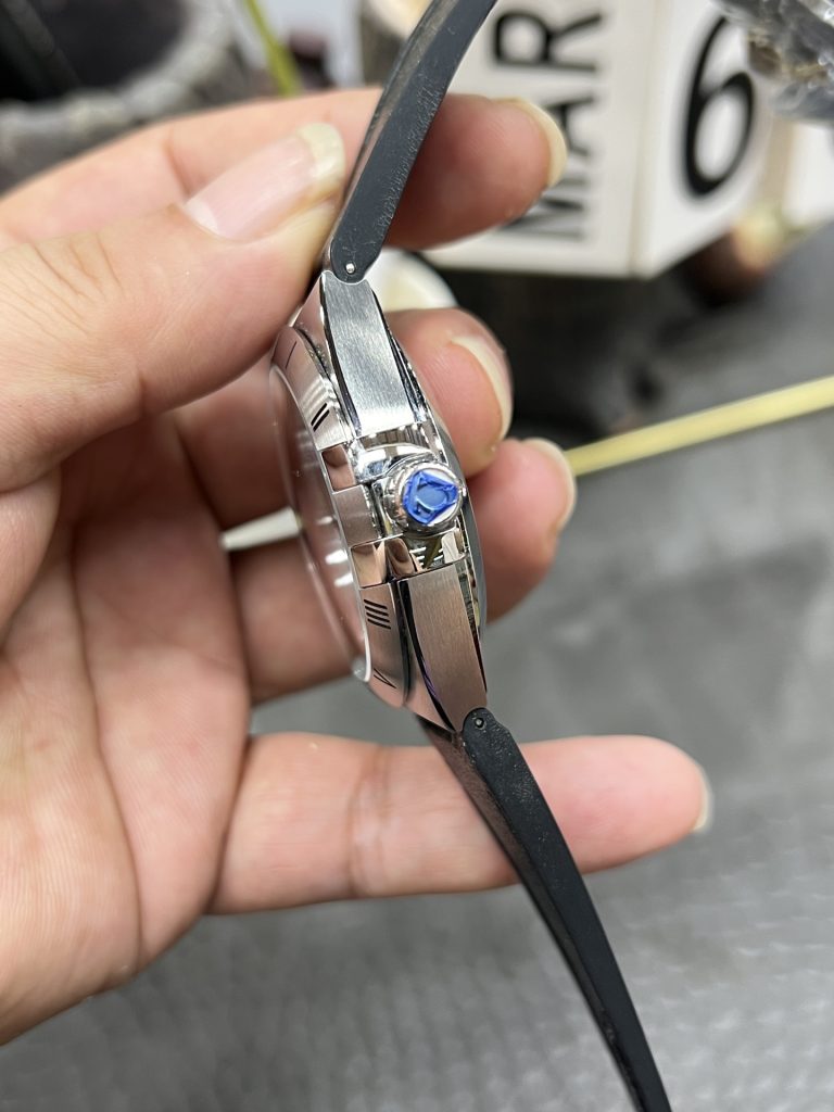 OMEGA オメガ ファルコン 41mm ステンレススチール 電池不要 ブラック - 画像 6
