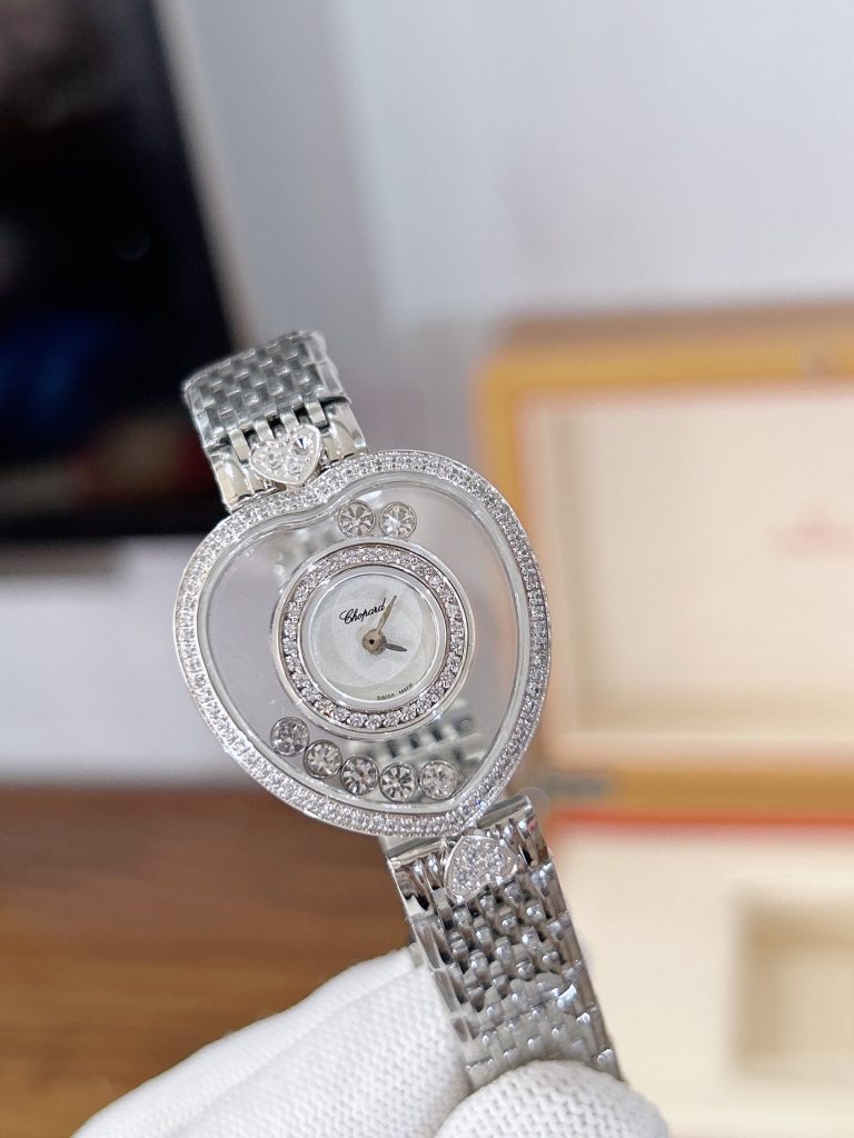 CHANEL シャネル ハッピーダイヤモンド 腕時計 レディース ハート型 26mm プラチナ ローズゴールド 全2色 - 画像 5