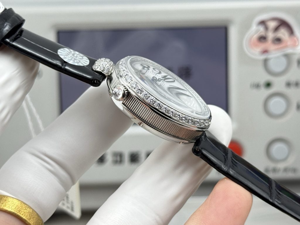 GR ブレゲ 腕時計 レディース オーバル型 蛋白石文字盤 ダイヤモンド シルバー - 画像 7