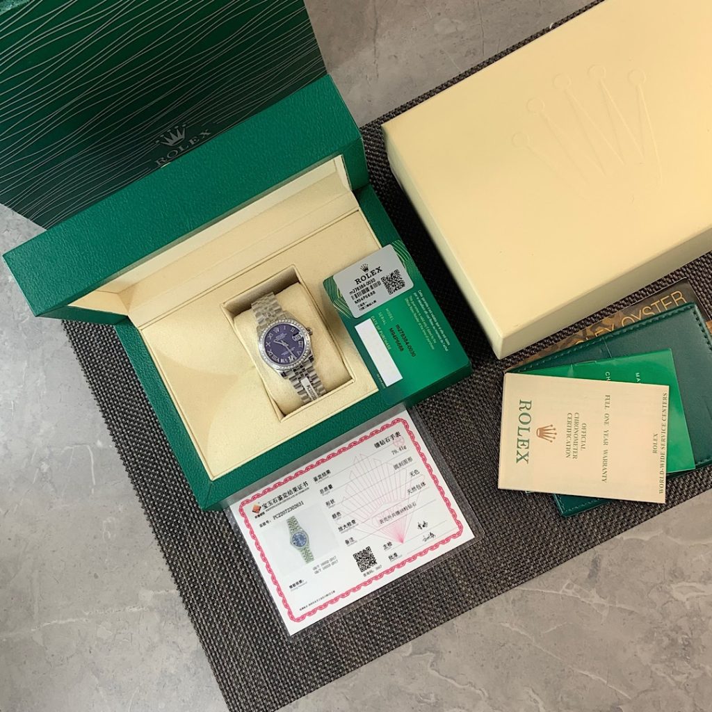 ROLEX ロレックス 日記型 腕時計 レディース 自動巻き 真鑑|通勤の日に使いやすさを写真で整理