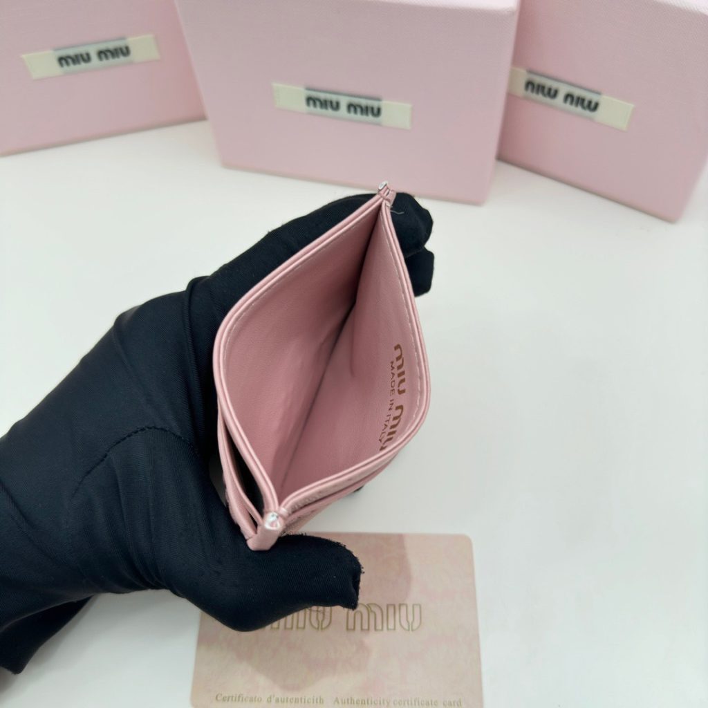 Miu Miu ミウミウ カードケース レザー プリーツ ミニ財布 ピンク 全3色 - 画像 7