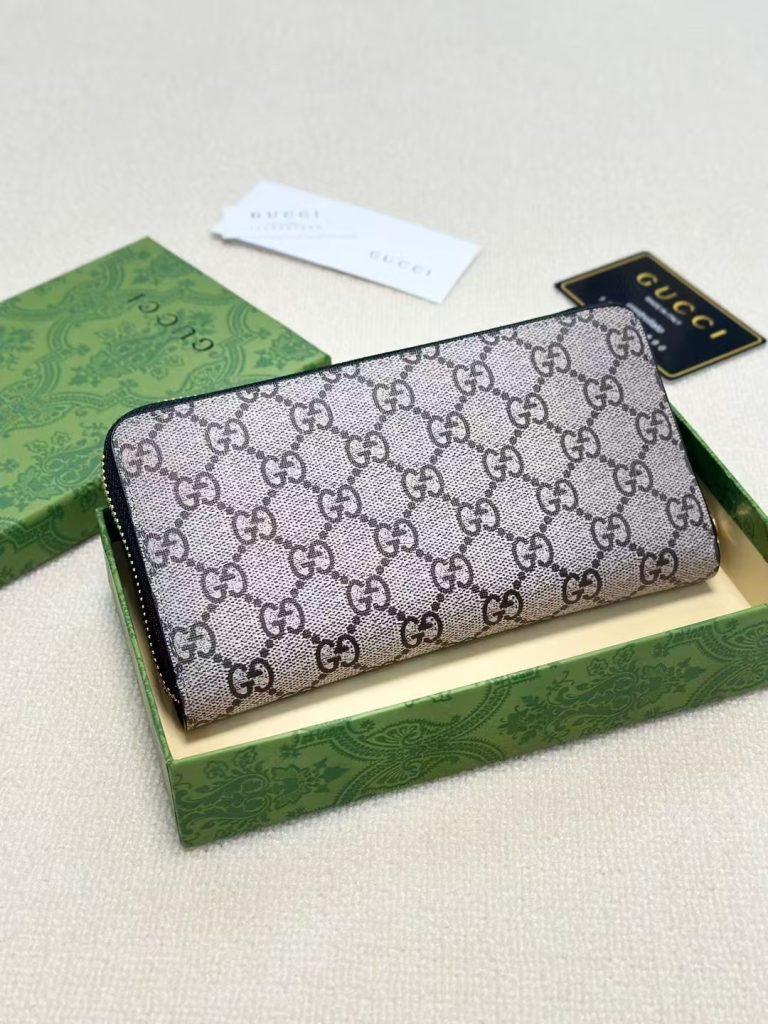 Gucci グッチ オールドグッチ ロングジップウォレット グッチ蜜蜂 ブラック ベージュ - 画像 2
