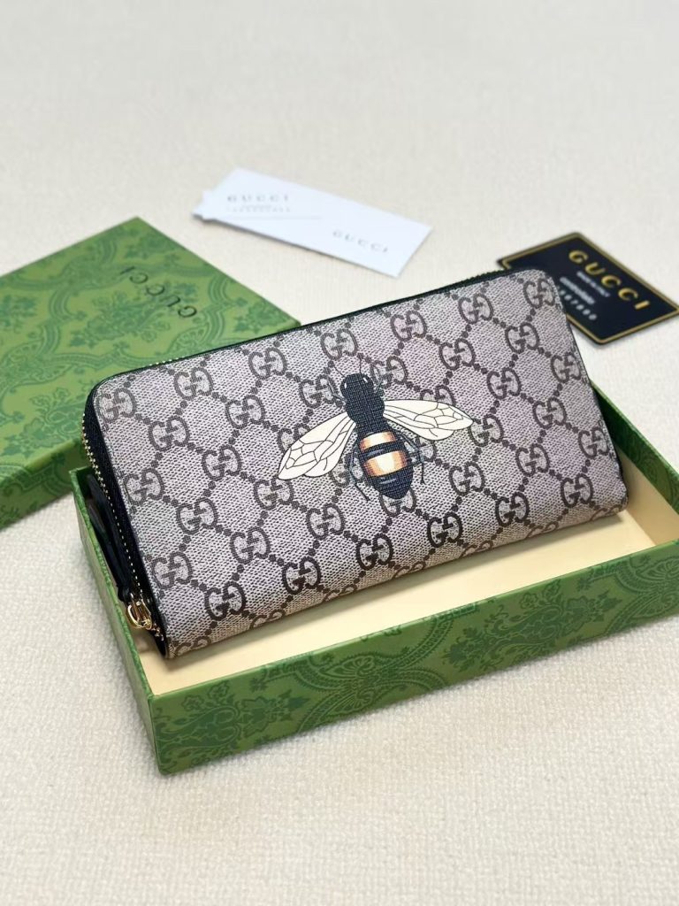 GUCCI グッチ コインケース ビーズ ロングジップ アイコン 財布・小物|仕事帰りに使いやすさを写真で整理