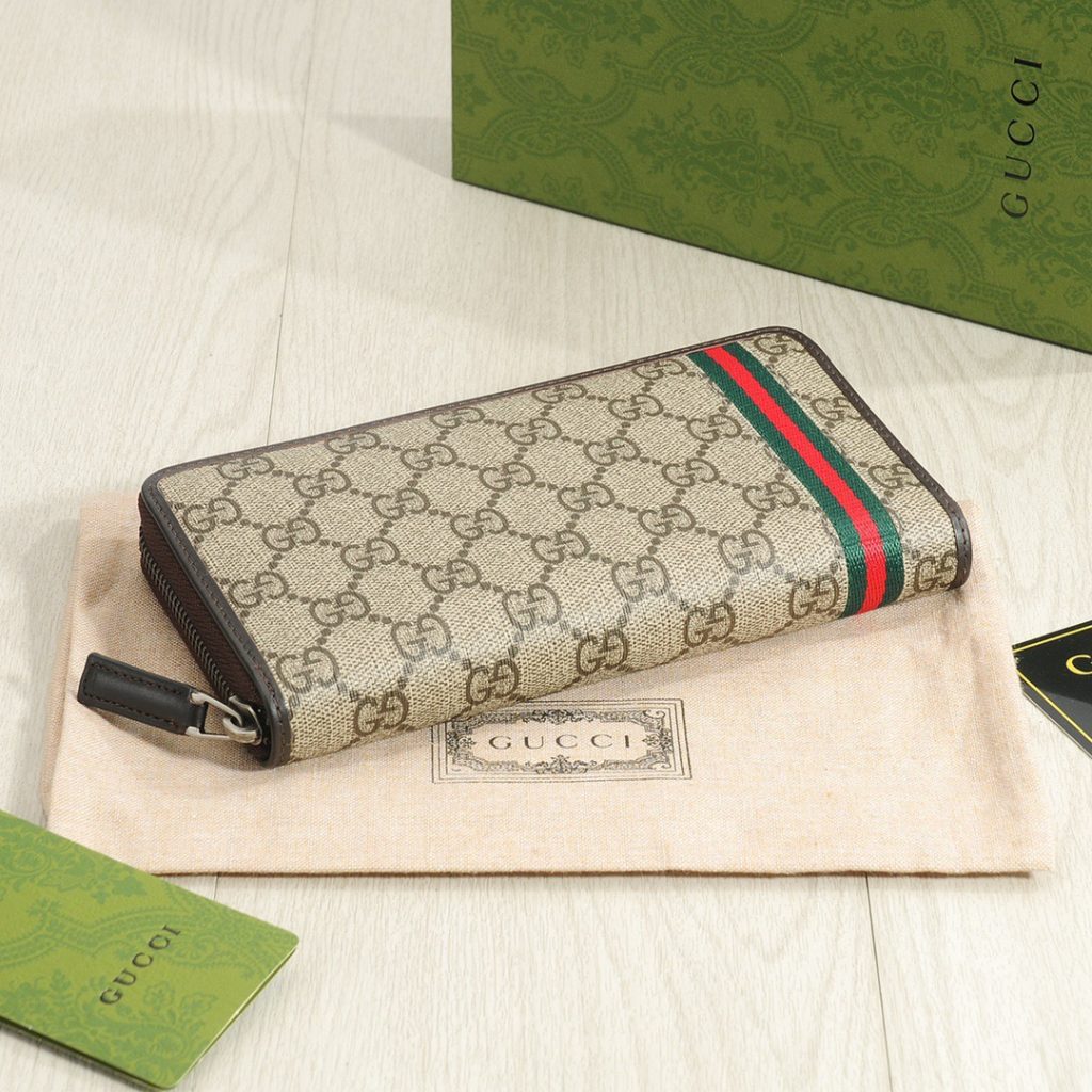 GUCCI グッチ グッチ柄 ロングジップ財布 ブラウン 黒 本革仕様 - 画像 4