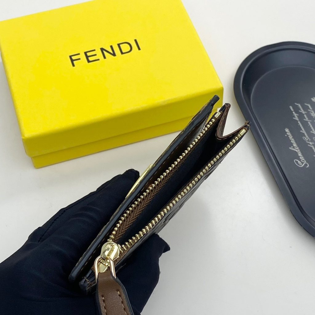 FENDI ミニ財布 コピー 黒棕 大象灰 ショルダーバッグ チェーン付き レディース - 画像 5