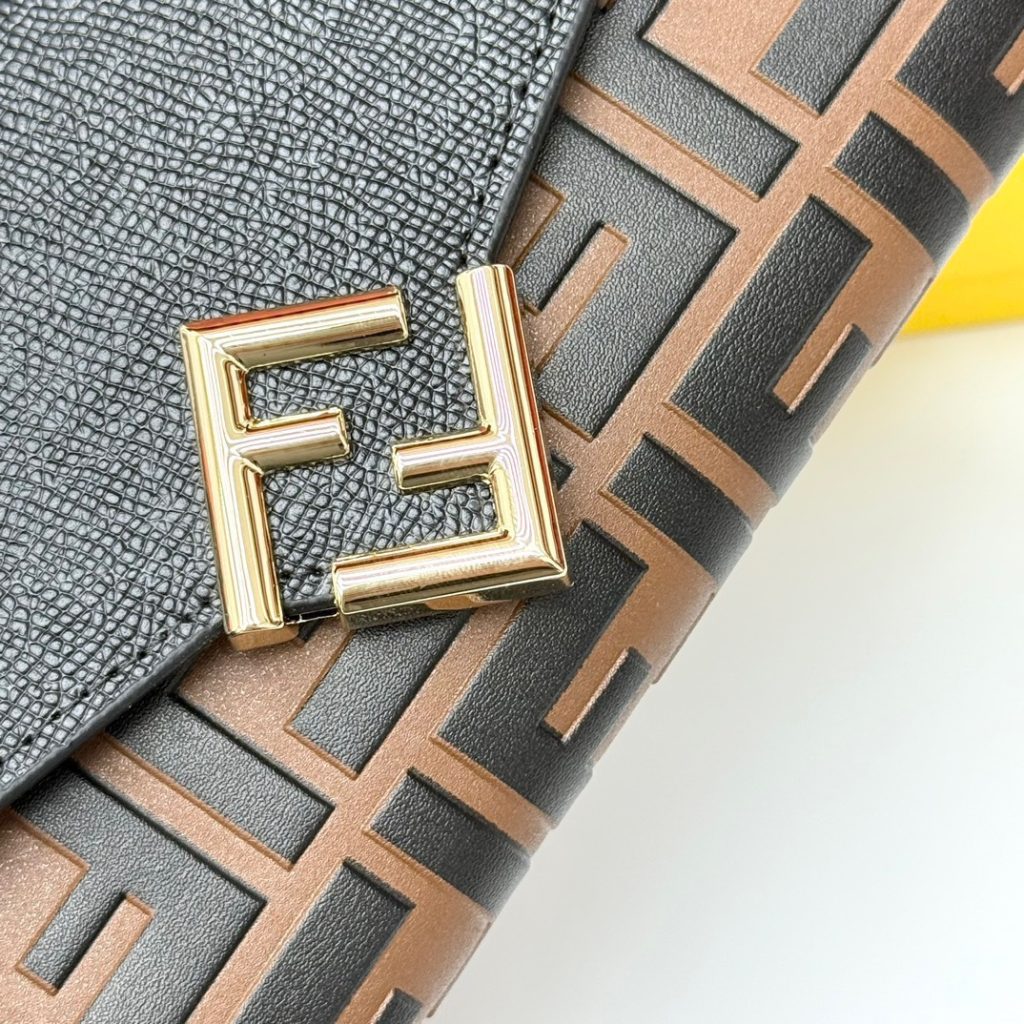 FENDI バッグコピー ミニショルダーバッグ 2WAY 黒棕 - 画像 5