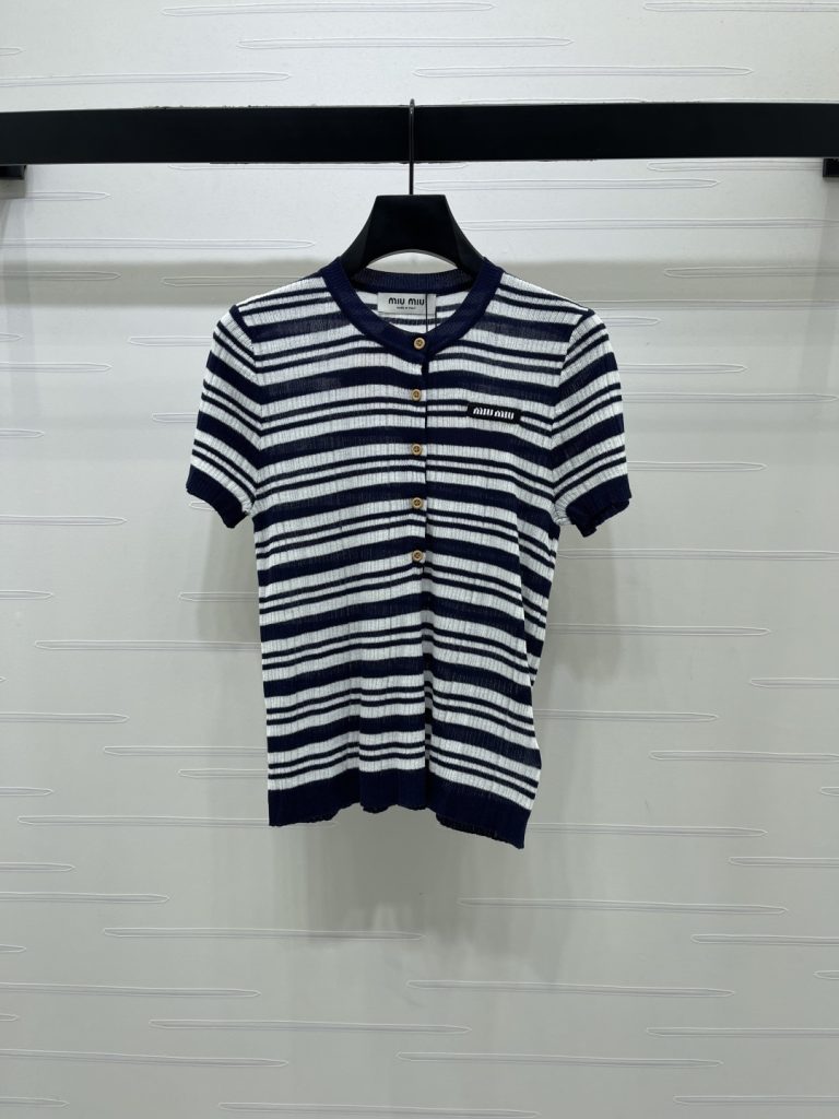 MIU MIU ニット 半開襟 Tシャツ コピー レディース 条纹 ロゴ チェンジカラー 全2色 - 画像 2