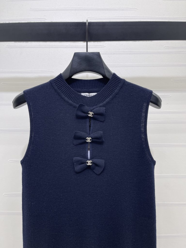 CHANEL コピー ニットベスト フロント立体リボン ロゴ付き レディース 黒 3色展開 - 画像 2