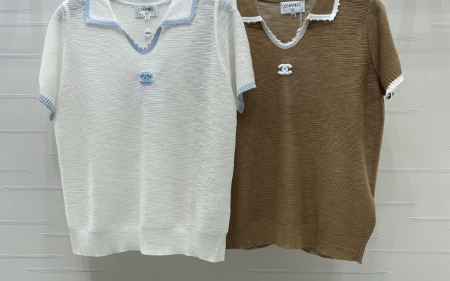 CHANEL ニット Tシャツ コピー ロゴデザイン フリンジ襟 V字ネック 無地 2色展開