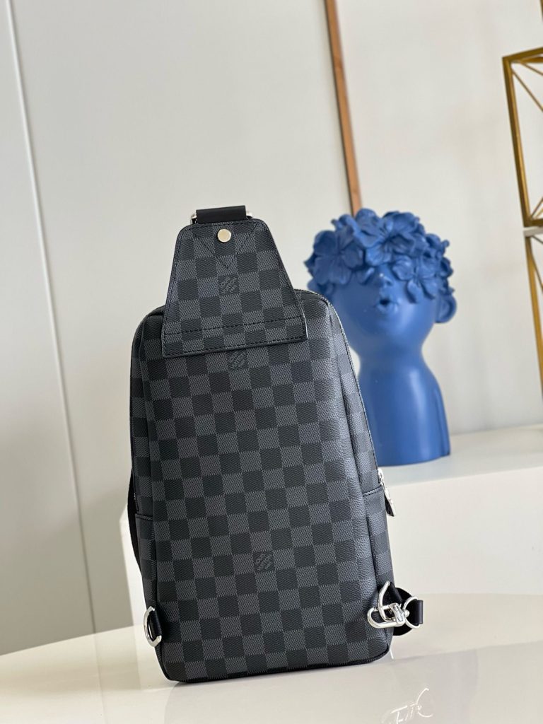 LOUIS VUITTON　ルイ ヴィトン　アヴェニュー スリングバッグ　ダミエ　メンズバッグ　アニマル柄　ブラック　送料込み - 画像 4