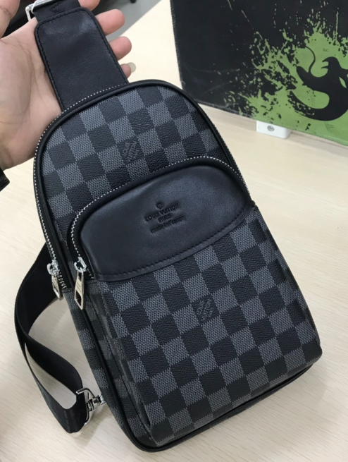 LOUIS VUITTON　ルイ ヴィトン　アヴェニュー スリングバッグ　ダミエ　モノグラム　メンズバッグ　ショルダーバッグ　男性　送料込み　3色入り - 画像 3