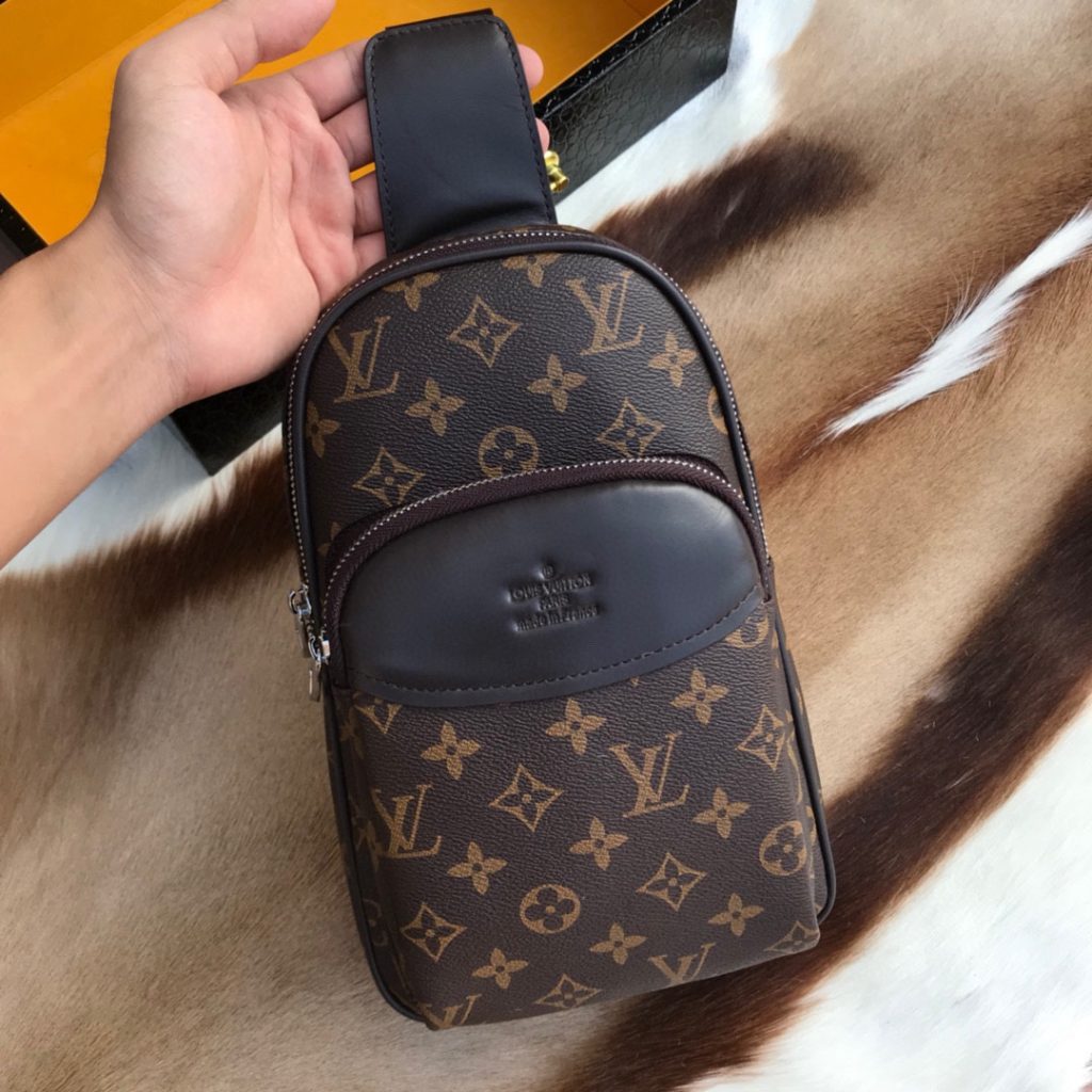 LOUIS VUITTON　ルイ ヴィトン　アヴェニュー スリングバッグ　ダミエ　モノグラム　メンズバッグ　ショルダーバッグ　男性　送料込み　3色入り - 画像 4