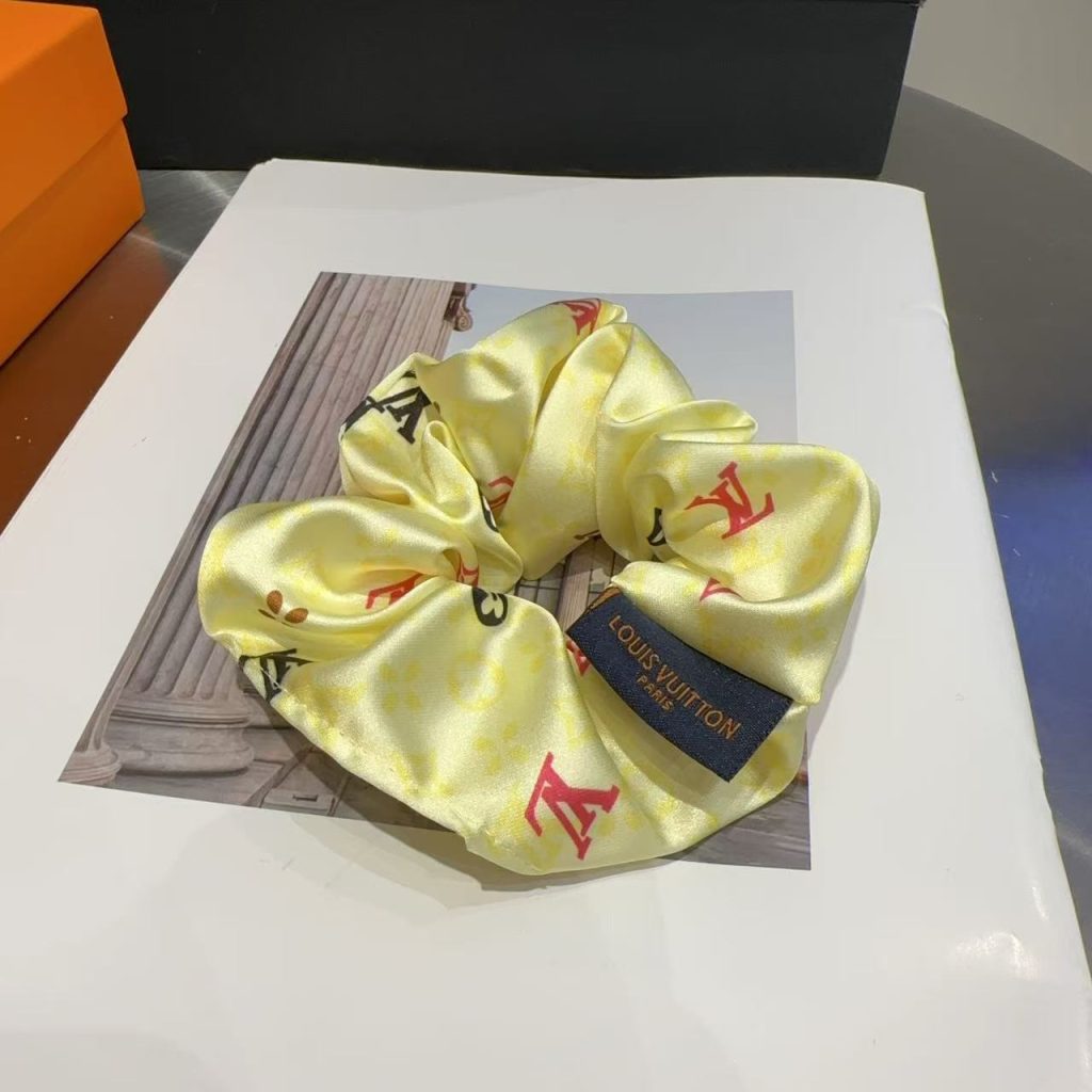 ルイヴィトン　LOUIS VUITTON　モノグラム柄　可愛い　ヘアゴム　アクセサリー　おしゃれ　ヘアアレンジ　カジュアル　3種類 - 画像 7