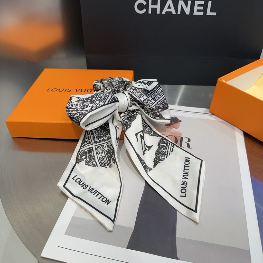 LOUIS VUITTON ルイ ヴィトン シュシュ モノグラム ファッション シルク スカーフ付きシュシュ まとめ髪 - 画像 4