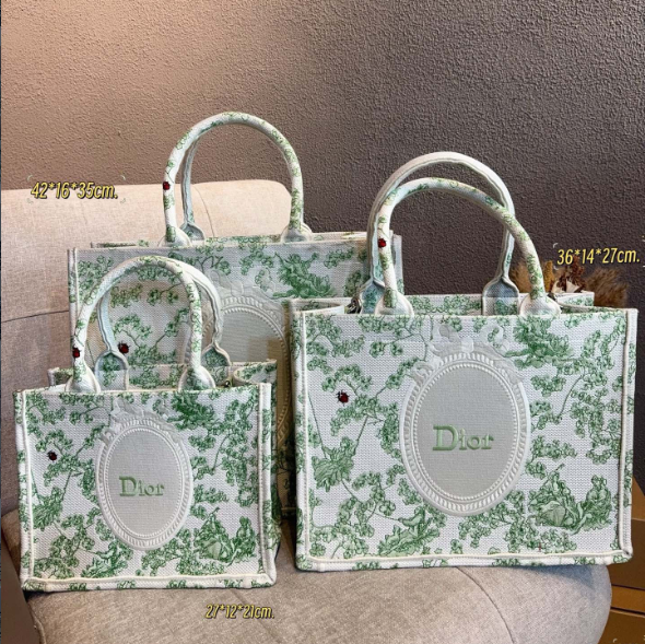 Dior モノグラムショルダーバッグ｜長く使う時の週末スタイル - 商品画像 3