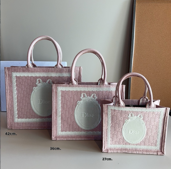 Dior モノグラムショルダーバッグ｜長く使う時の週末スタイル - 商品画像 4