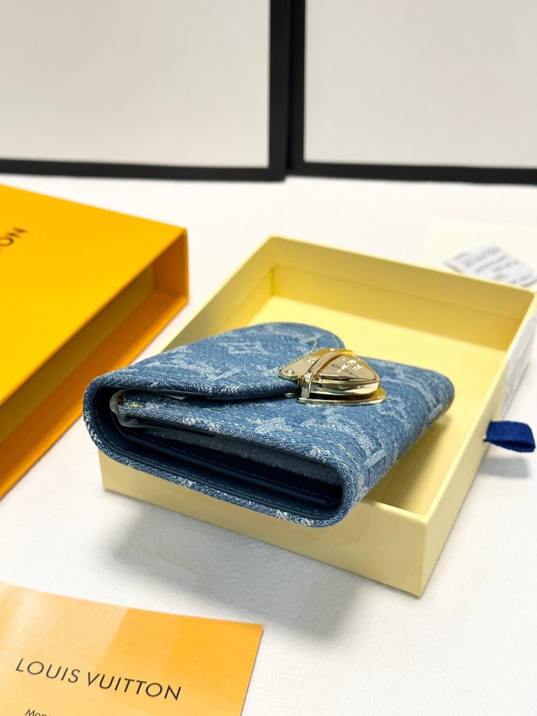 ルイヴィトン　LV　リミックス　ポルトフォイユヴィクトリーヌ　財布　ブルーデニム　モノグラム - 画像 4